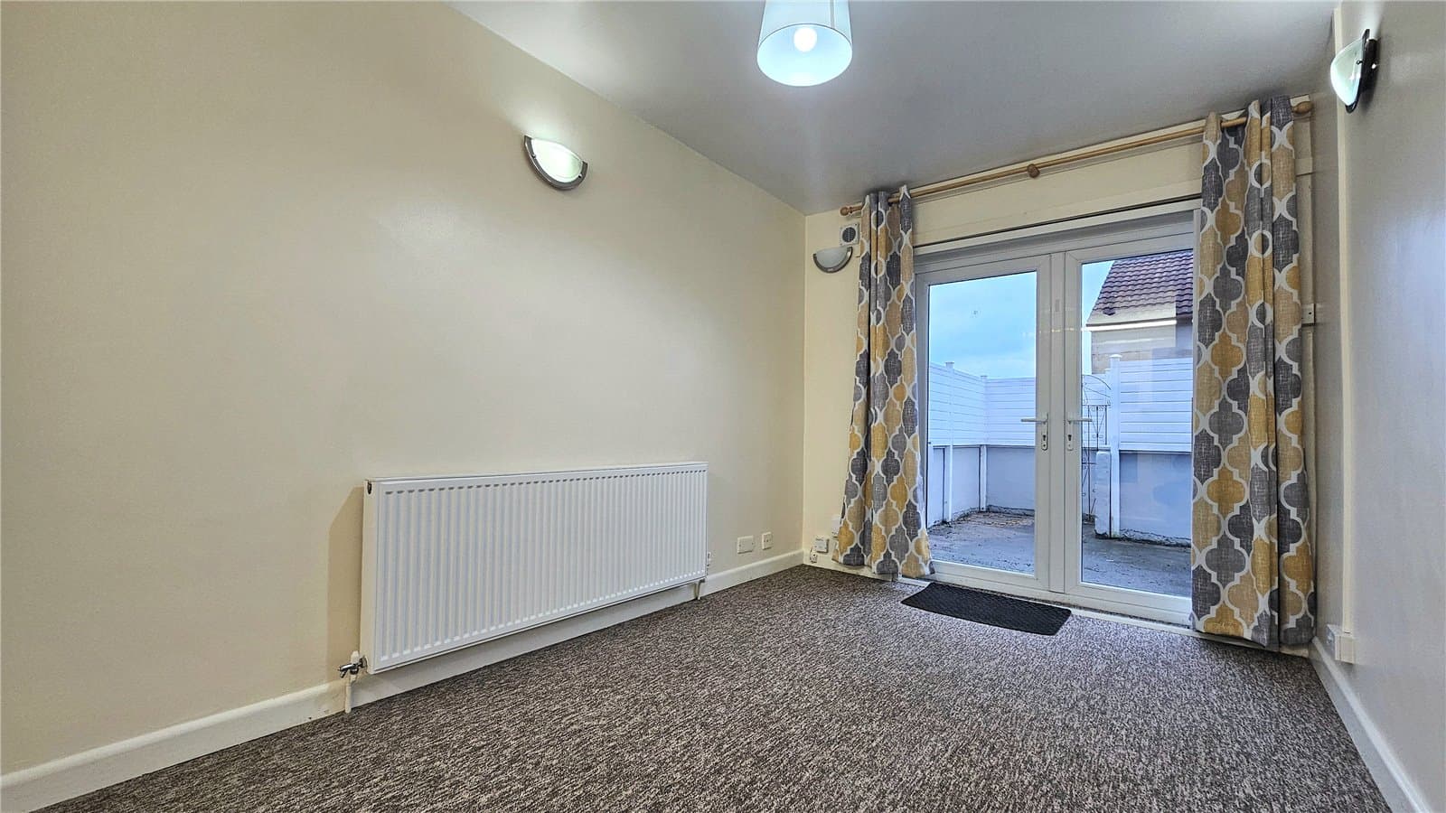 Downend Road, Downend, Bristol, BS16 5UJ