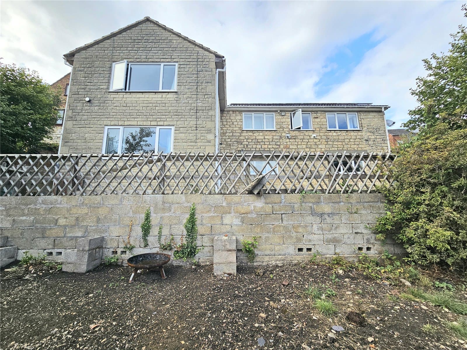 Westward Road, Stroud, Gloucestershire, GL5 4JA