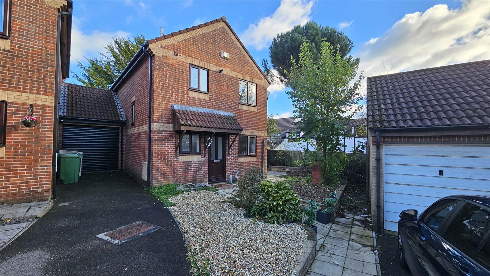 Howes Close, Barrs Court, BRISTOL, BS30 8SB