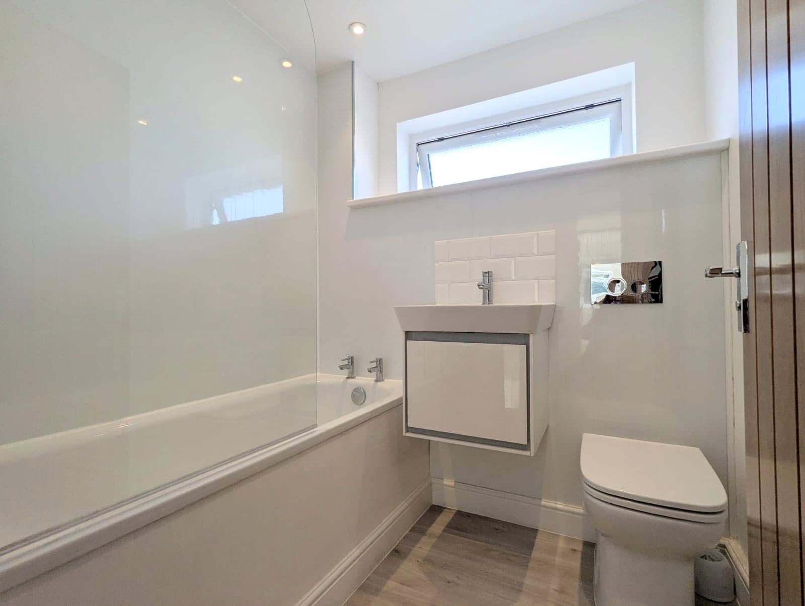 Kempton Close, Thornbury, Bristol, BS35 1SL